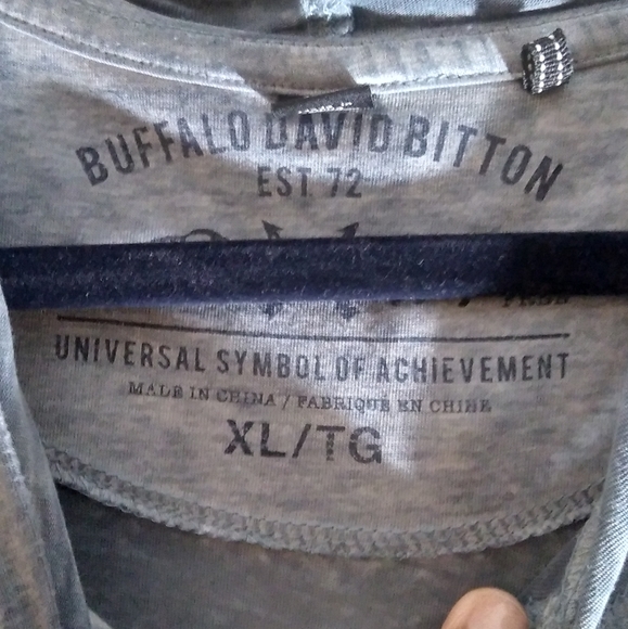 EUC Buffalo David Bitton Lightweight hoodie with front pockets Sz XL - Picture 6 of 10